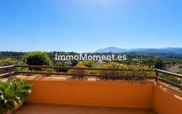 Resale - Apartment - Estepona - Cancelada