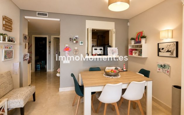 Resale - Apartment - Estepona - Cancelada