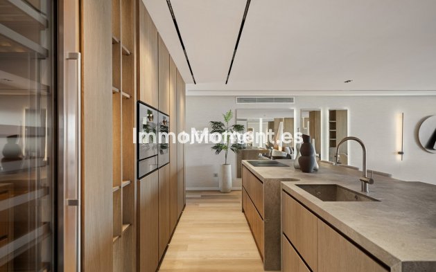 Wiederverkauf - Wohnung - Marbella - Nueva Andalucía