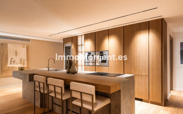 Wiederverkauf - Wohnung - Marbella - Nueva Andalucía