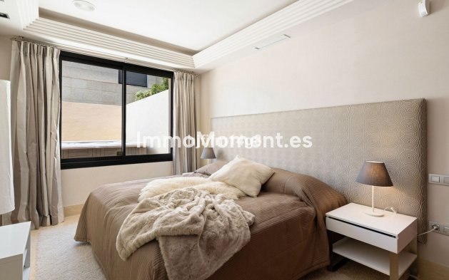 Wiederverkauf - Wohnung - Marbella - Nueva Andalucía