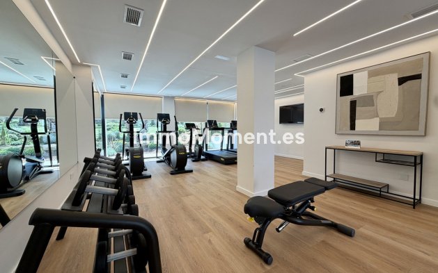Revente - Appartement - Estepona  - Estepona Centro