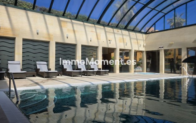 Resale - Apartment - Estepona - Estepona Centro