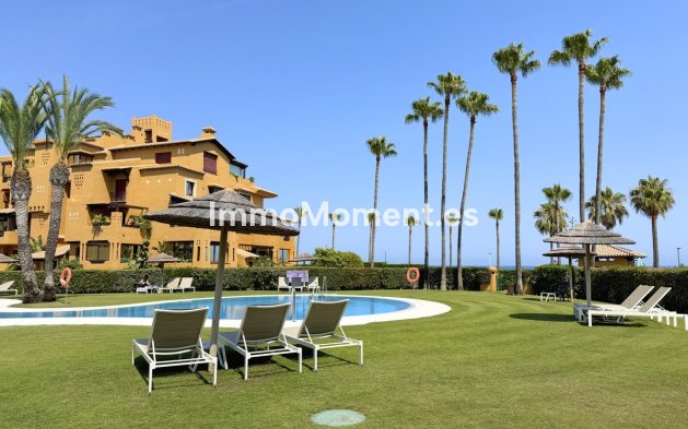 Resale - Apartment - Estepona - Estepona Centro