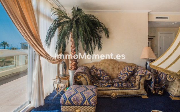 Resale - Apartment - Benalmadena - Benalmadena Centro