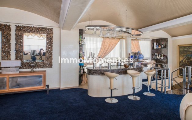Resale - Apartment - Benalmadena - Benalmadena Centro