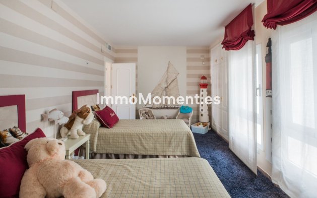 Resale - Apartment - Benalmadena - Benalmadena Centro
