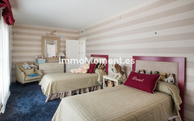 Resale - Apartment - Benalmadena - Benalmadena Centro