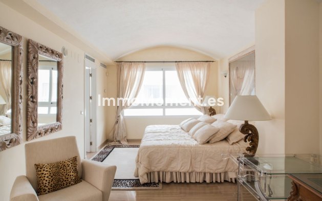 Resale - Apartment - Benalmadena - Benalmadena Centro
