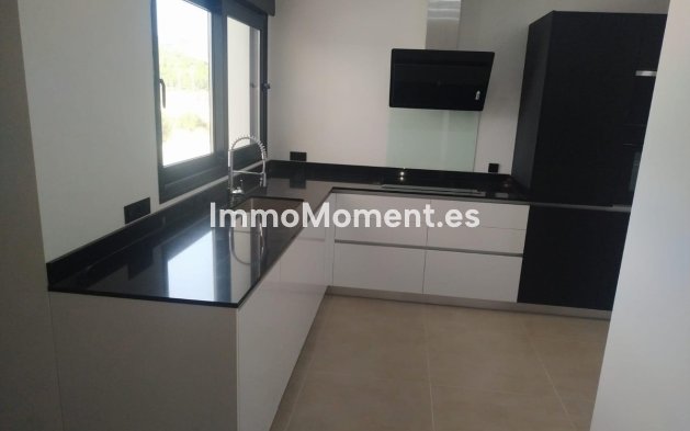 Bestaande woning - Vrijstaande villa - Pinoso - Pinoso Centro