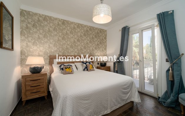 Bestaande woning - Vrijstaande villa - Estepona  - El Padron