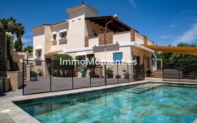 Bestaande woning - Vrijstaande villa - Estepona  - El Padron