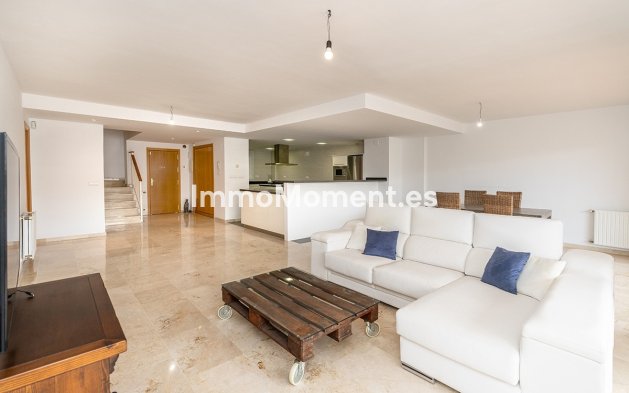 Resale - Apartment - Marbella - Guadalmina Alta