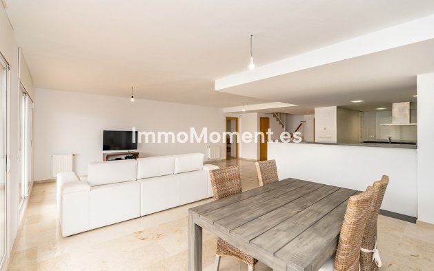 Resale - Apartment - Marbella - Guadalmina Alta