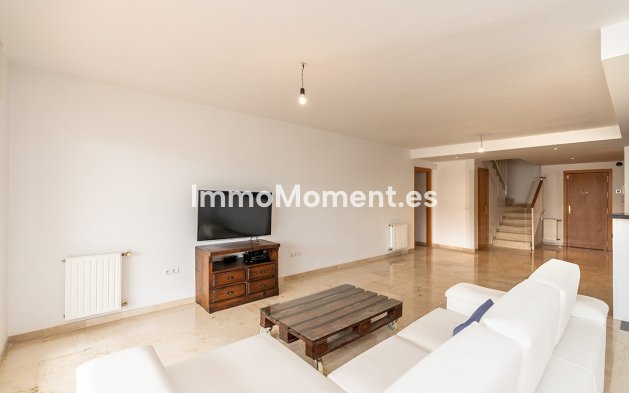 Resale - Apartment - Marbella - Guadalmina Alta