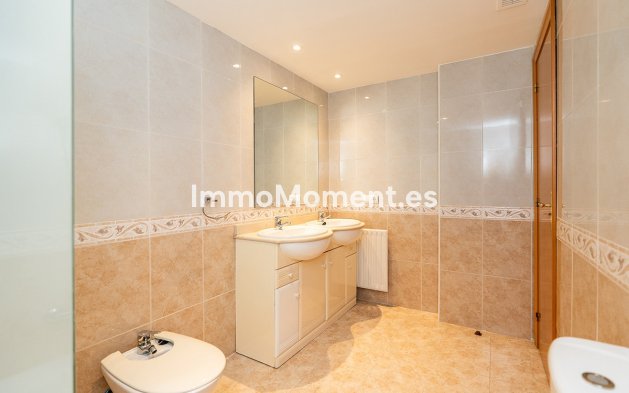 Resale - Apartment - Marbella - Guadalmina Alta