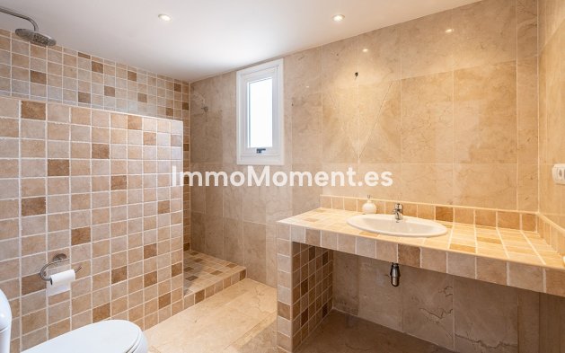 Resale - Apartment - Marbella - Guadalmina Alta