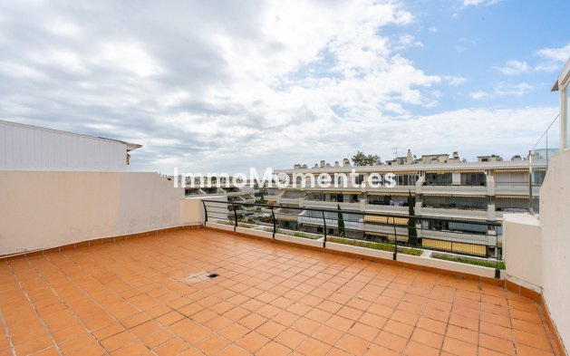 Resale - Apartment - Marbella - Guadalmina Alta