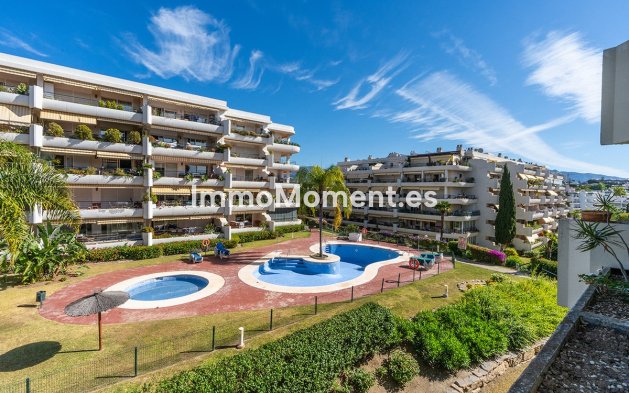 Resale - Apartment - Marbella - Guadalmina Alta