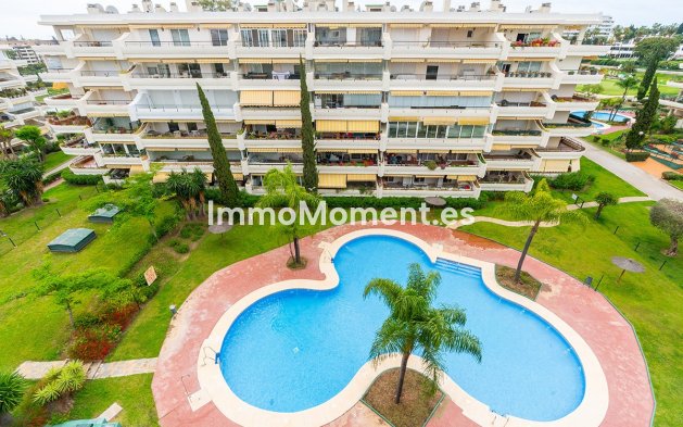 Resale - Apartment - Marbella - Guadalmina Alta