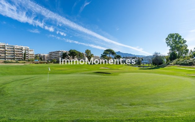 Resale - Apartment - Marbella - Guadalmina Alta