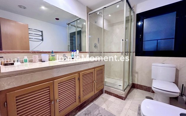Resale - Apartment - Marbella - Puerto Banús