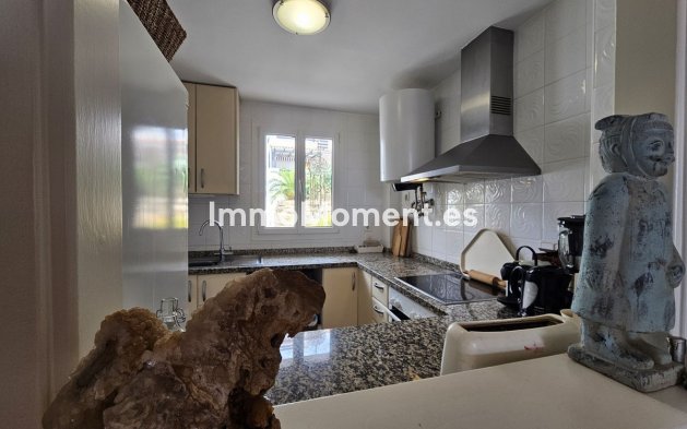 Resale - Apartment - Manilva