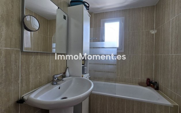 Resale - Apartment - Manilva