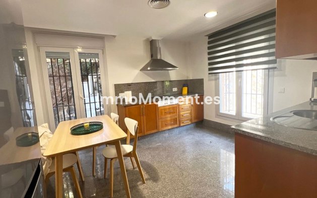 Wiederverkauf - Freistehende Villa - Marbella - Marbella Centro