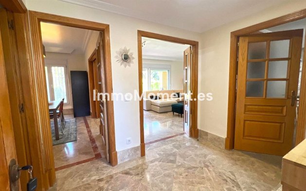 Wiederverkauf - Freistehende Villa - Marbella - Marbella Centro