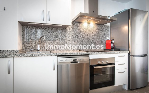 Resale - Apartment - Estepona - Estepona Centro