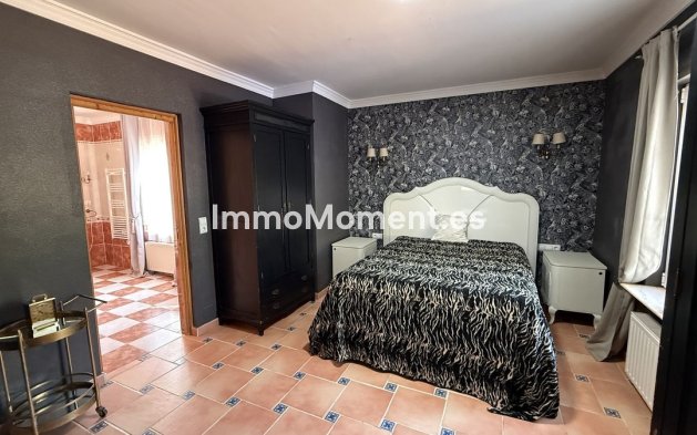 Bestaande woning - Landhuis - Binnenland  - Coín