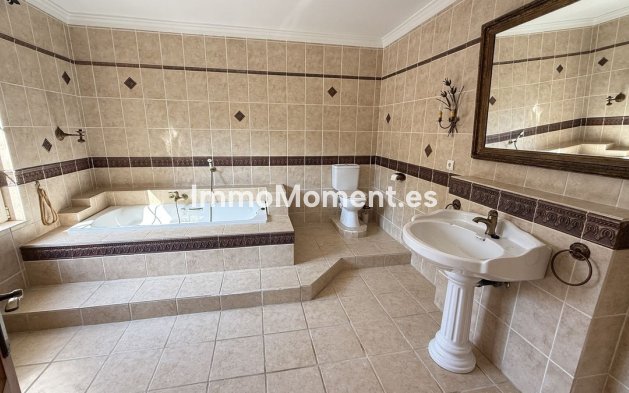 Bestaande woning - Landhuis - Binnenland  - Coín