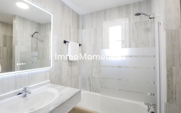Resale - Apartment - Marbella - Cabopino