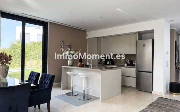 Wiederverkauf - Freistehende Villa - Marbella - Cabopino