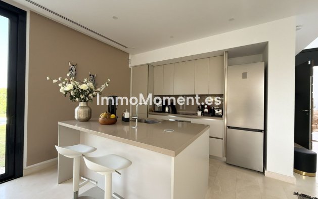 Wiederverkauf - Freistehende Villa - Marbella - Cabopino