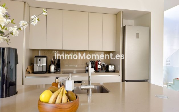 Wiederverkauf - Freistehende Villa - Marbella - Cabopino