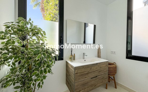 Wiederverkauf - Freistehende Villa - Marbella - Cabopino