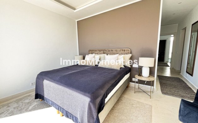 Wiederverkauf - Freistehende Villa - Marbella - Cabopino