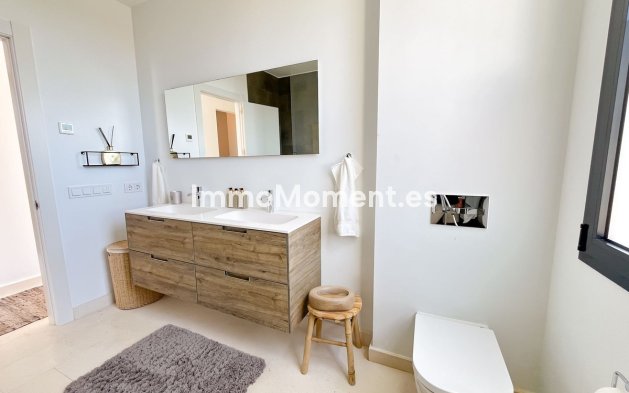 Wiederverkauf - Freistehende Villa - Marbella - Cabopino