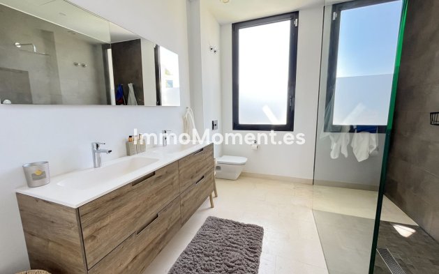 Wiederverkauf - Freistehende Villa - Marbella - Cabopino