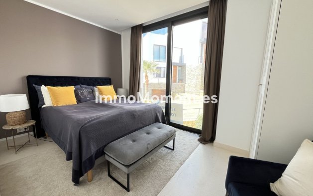 Wiederverkauf - Freistehende Villa - Marbella - Cabopino