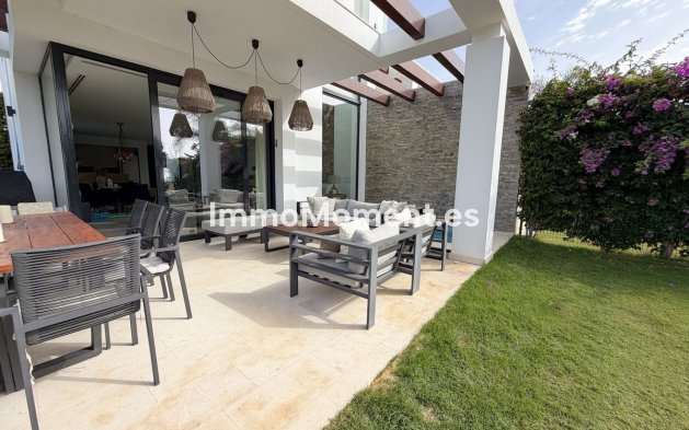Wiederverkauf - Freistehende Villa - Marbella - Cabopino