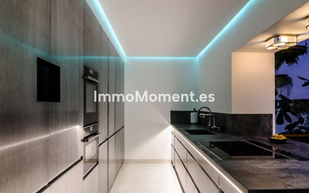 Bestaande woning - Rijtjeshuis - Estepona  - Estepona Centro