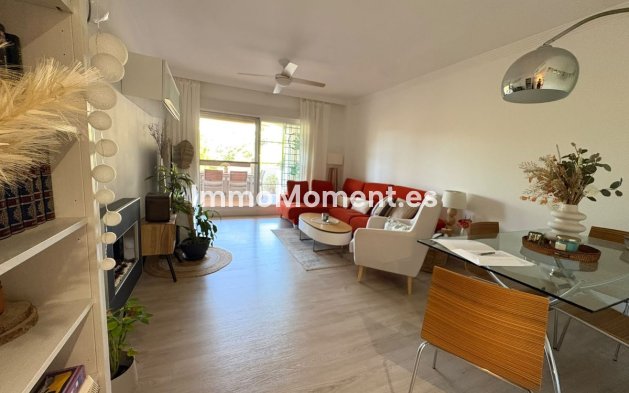 Resale - Apartment - Benalmadena - Benalmadena Centro