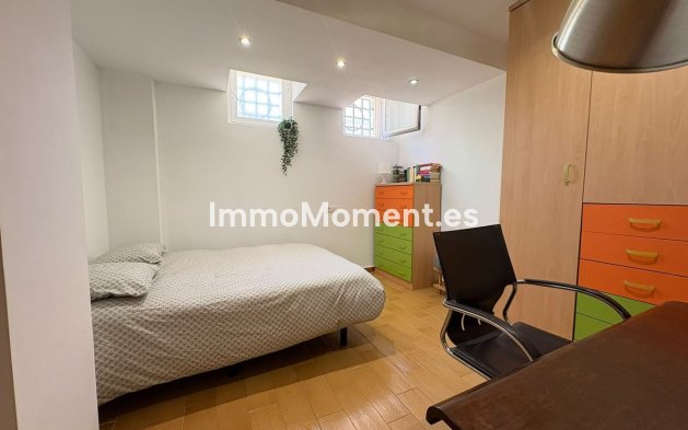 Resale - Apartment - Benalmadena - Benalmadena Centro