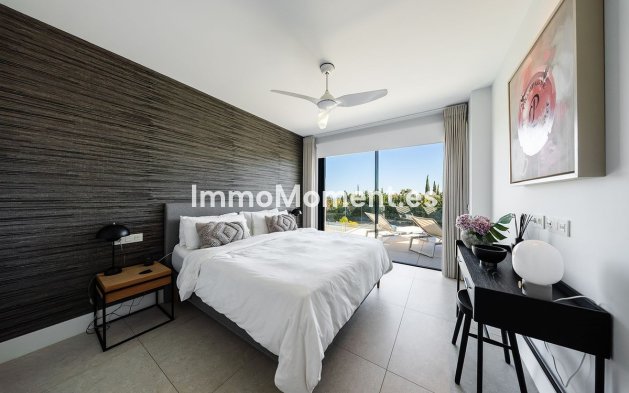 Resale - Apartment - Benahavís - La Quinta