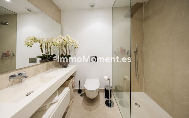 Resale - Apartment - Benahavís - La Quinta