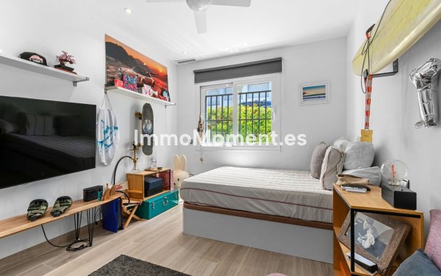 Resale - Apartment - Benahavís - Benahavís Centro
