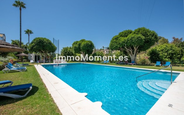 Resale - Apartment - Benahavís - Benahavís Centro